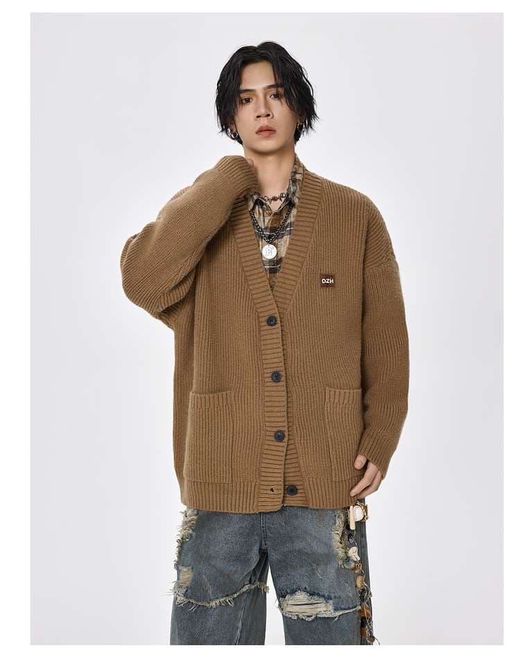 カーディガン×ネルシャツの着こなしおすすめ10選！上品で親しみやすさ